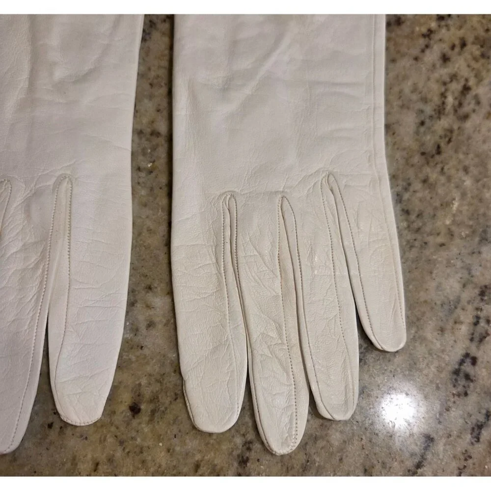 Vintage Womens Size S Off-White Leather Gloves Short Formal